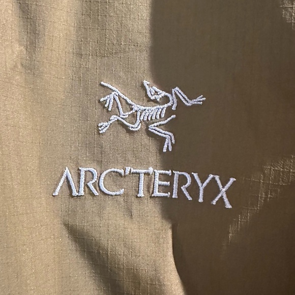 Arc’teryx Beta AR | Gortex Shell Rain Jacket | Men’s Medium | New Condition! - Picture 8 of 11